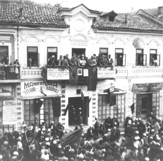 Митинг во ослободено Кичево, 26.9.1943