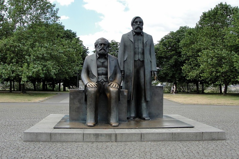 Marx-Engels-Forum by Marcio Cabral de Moura is licensed under CC BY-NC-ND 2.0.